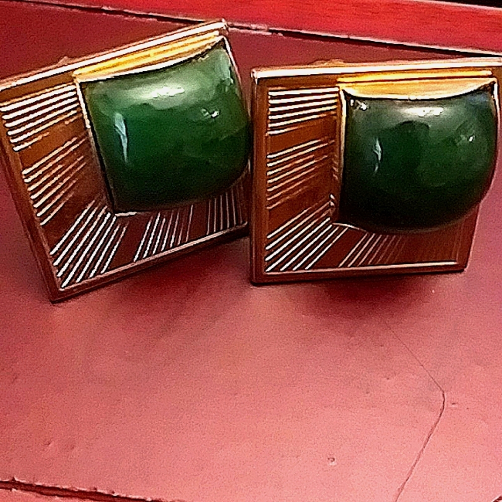 Elegant Green Jade and Gold Cufflinks